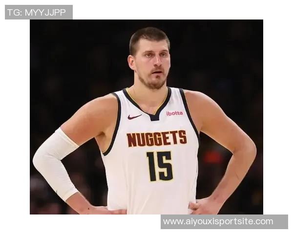 约基奇亚历山大卢卡三位球星的统治力各异与篮球风格的深度解析 约基奇亚历山大卢卡三位球星的统治力各异与篮球风格的深度解析