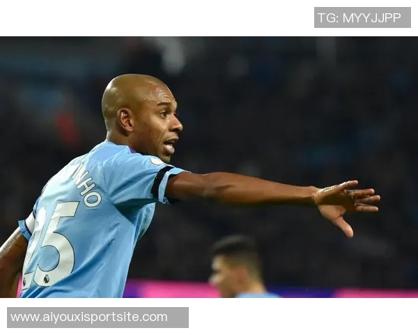 曼城官方向费尔南迪尼奥致敬九年辉煌岁月祝愿未来一切顺利